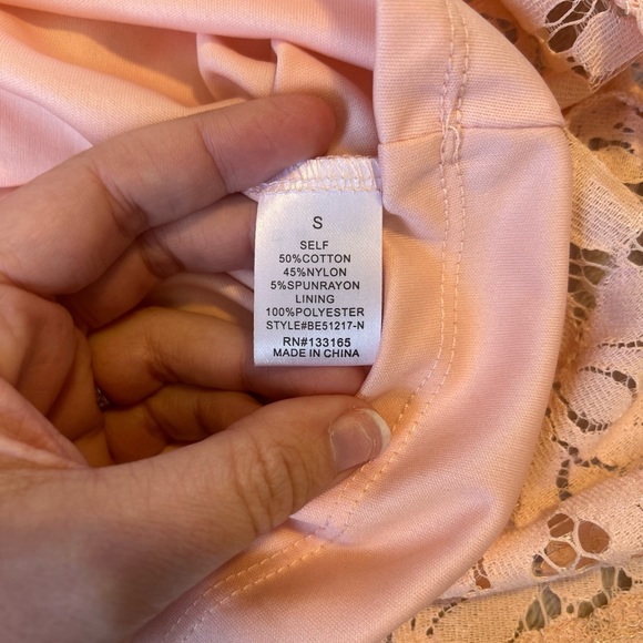 Francesca’s peach lace overlay spring dress size small - Picture 3 of 7